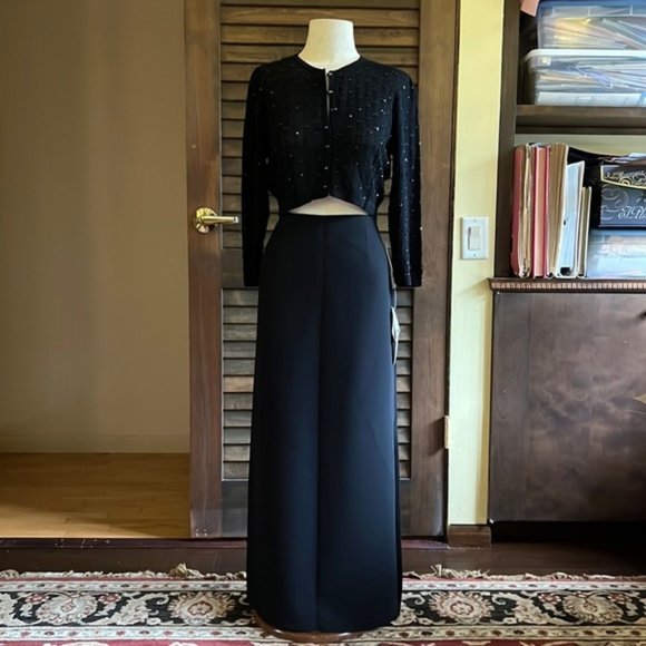 Black A-Line Long Skirt - Picture 1 of 11